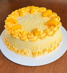 Cake 350 g (Design & Flavour May Vary On Availability